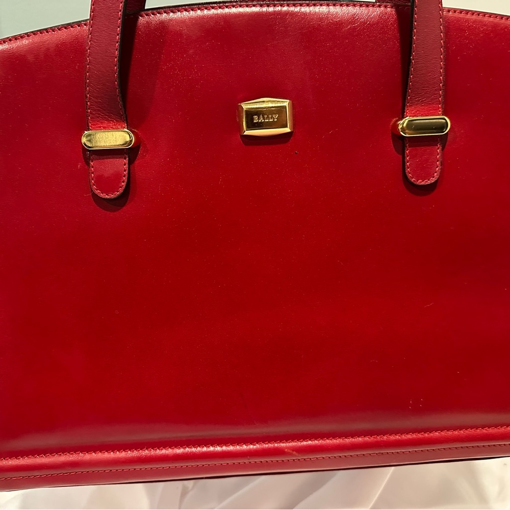 Bally Scarlet Leather Shoulder Bag